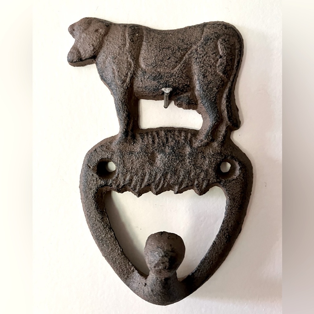 “Final Offer” NWOT Cow In Grass Wall Hook